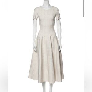 Elegant White Knit Alaia Dress. Crew neck. Midi. Pristine condition